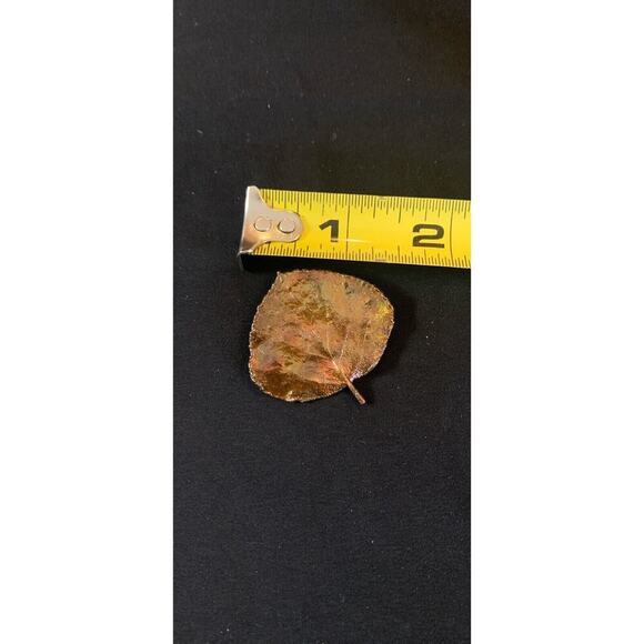 Vintage Beautiful Realistic Leaf Brooch Pin Nature - Picture 4 of 5